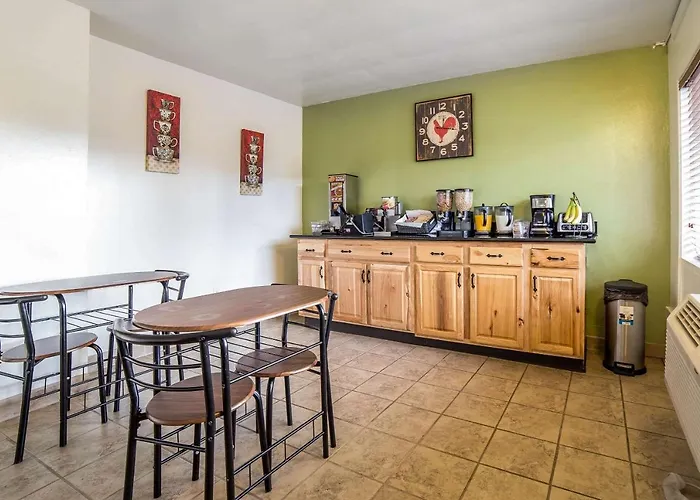 Resorts Guide Rodeway Inn & Suites Pendleton